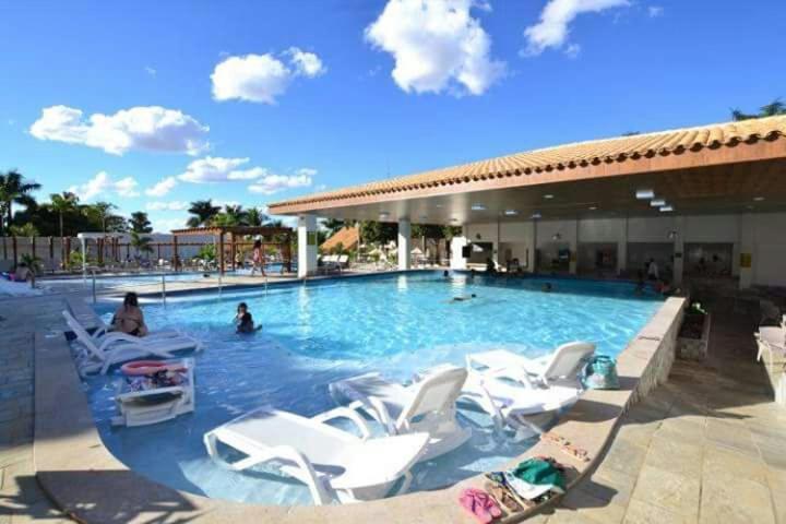 Flat Di Roma Resort Internacional Caldas Novas Dış mekan fotoğraf